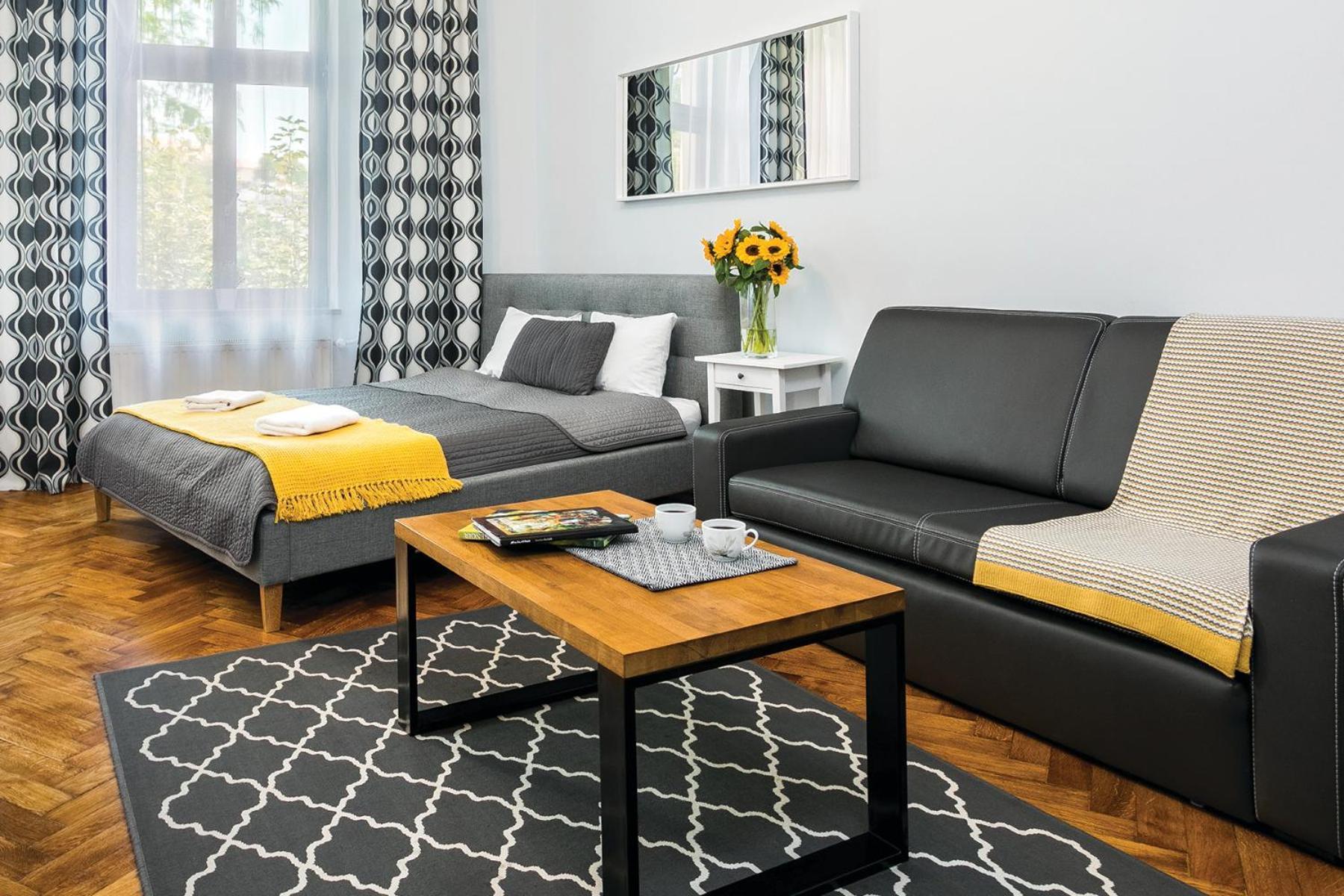 Studio Apartment