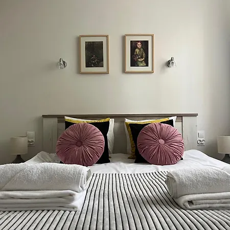 Old Town Residence Bis-3